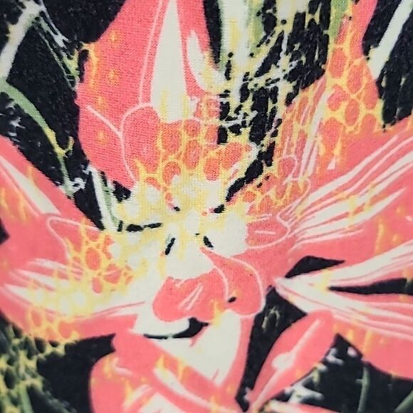 LuLaRoe Coral Lily One Size (2-10) Butter Soft Legging Floral Print Stretch Pant - Picture 5 of 8